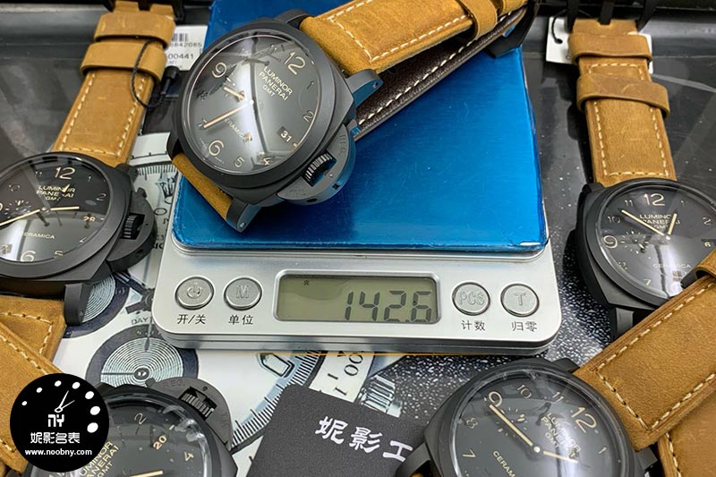 围绕VS厂沛纳海441：陶瓷表壳真的一碰就碎吗？深度解析材质特性与佩戴之道