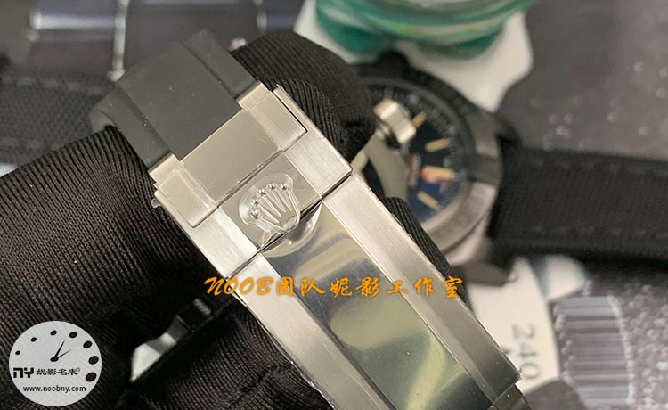 VS厂白游艇8.jpg