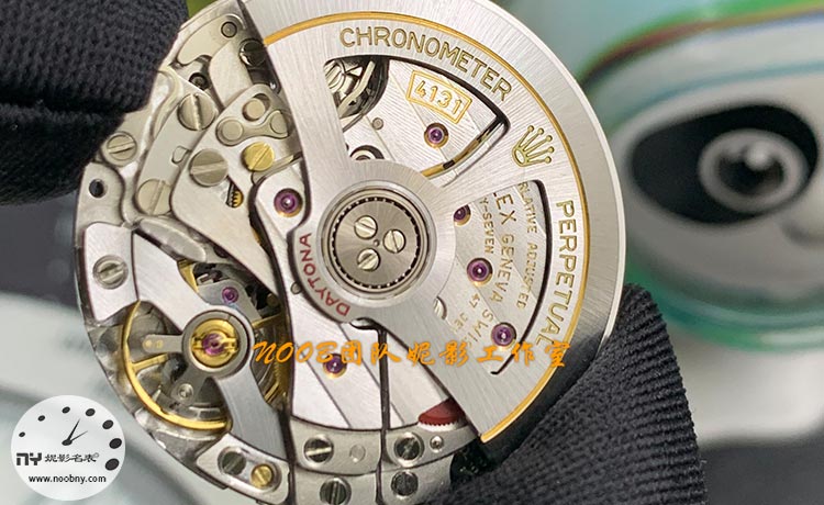 机芯.jpg 机芯.jpg