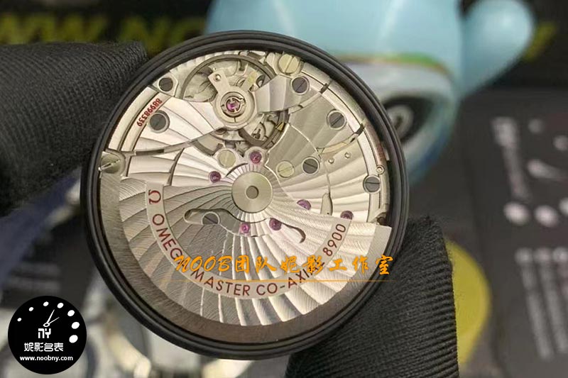 VS厂欧米茄星座的致命破绽在哪里？8900机芯的双桩秘密！